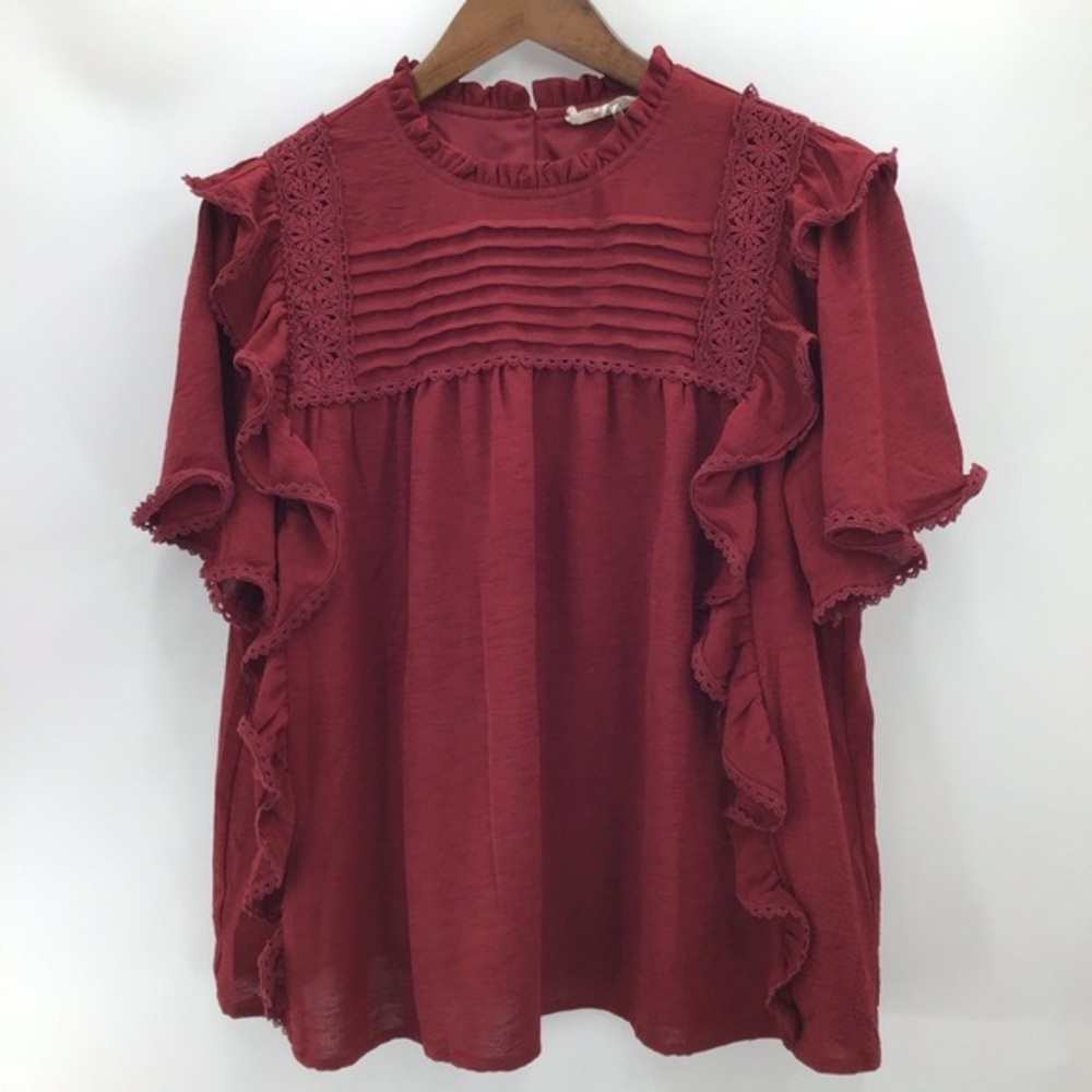 Entro Burgundy Short Sleeve Ruffled Blouse